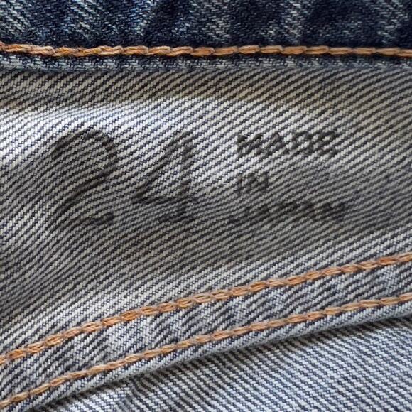 MOUSSY VISALIA DISTRESSED TAPERED BUTTON FLY JEANS IN BLUE NWT WOMEN'S SIZE 24 - Picture 15 of 16